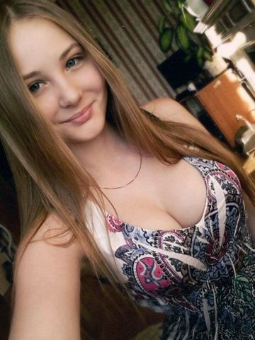 Юлия Школьный вид Луга